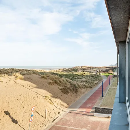 Appartement In With Sea View, Cleaning Included Oostduinkerke