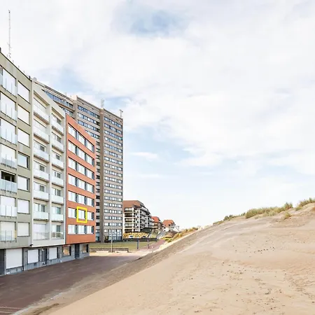 In With Sea View, Cleaning Included Appartement Oostduinkerke