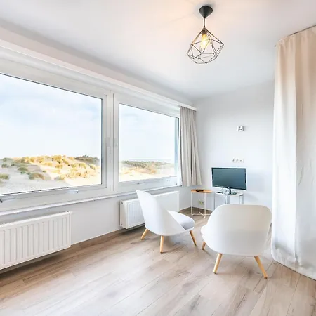 In With Sea View, Cleaning Included Appartement Oostduinkerke