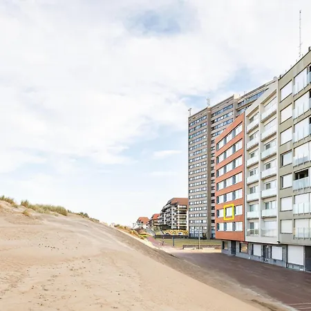 In With Sea View, Cleaning Included Appartement